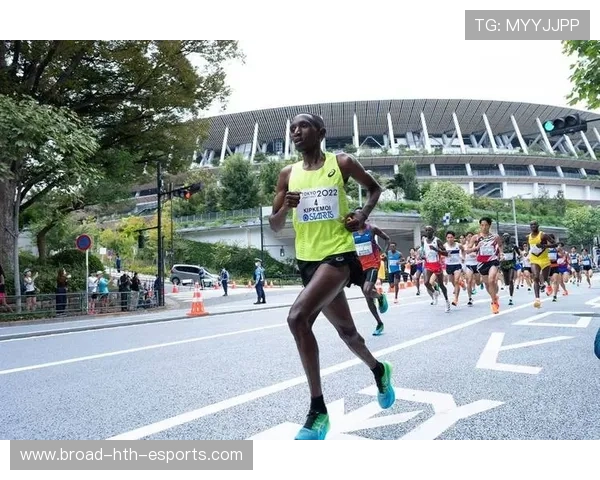 长跑邀请赛：肯尼亚运动员超越极限，赛场火爆！，肯尼亚长跑运动员纪录片
